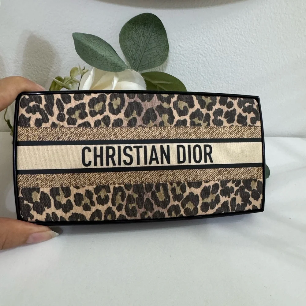 DIOR PALETTE FARDS A PAUPIERE EYESHADOW 001 MITZAH EDITION